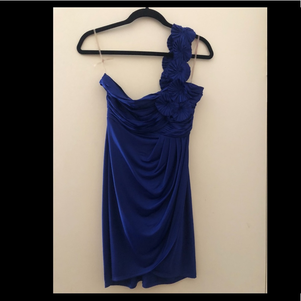 One shoulder dress